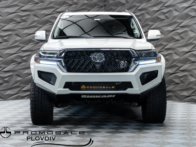Toyota Land cruiser KAM* PANO* JBL* Обдухв* SHIKARI TUNING* CARBON* , снимка 2 - Автомобили и джипове - 52561159