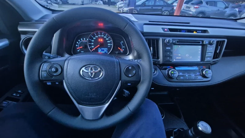 Toyota Rav4 2.0 D4D 20Г. ЮБИЛЕЙНА 4X4 НАВИ КАМЕРА КЕЙЛЕС ВИДЕО, снимка 16 - Автомобили и джипове - 52907638