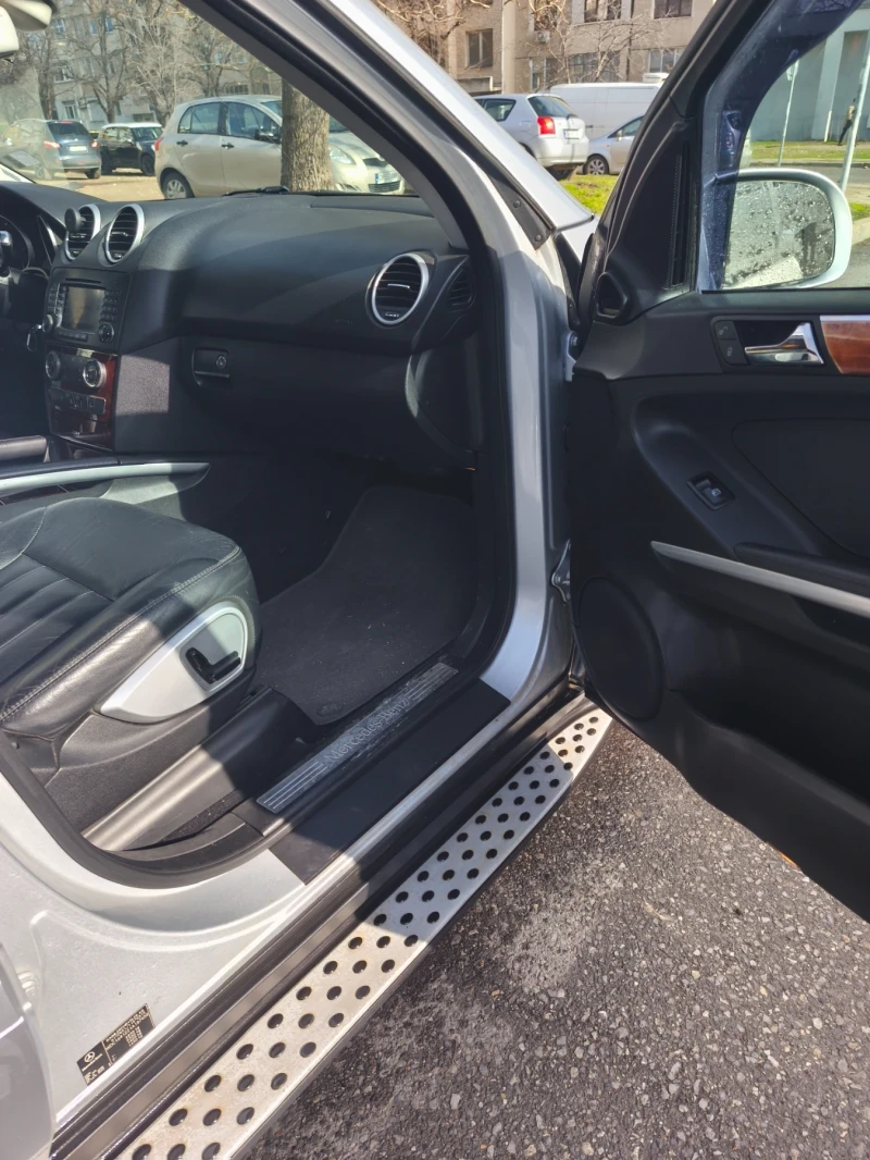 Mercedes-Benz ML 320 CDI 4 matic, снимка 9 - Автомобили и джипове - 53259841