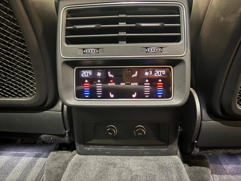 Audi SQ8 DISTR* KEYLESS* PANO* B&O* 360 CAM* , снимка 16 - Автомобили и джипове - 53366519