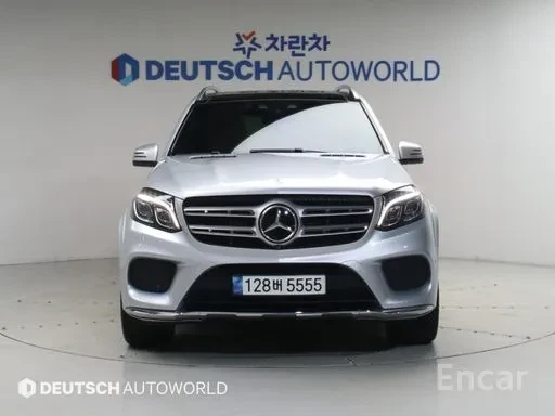 Mercedes-Benz GLS 350 D * AMG * ОБДУХВАНЕ * H/K * 360 * ТЕЛЕВИЗОРИ * , снимка 2 - Автомобили и джипове - 56170130