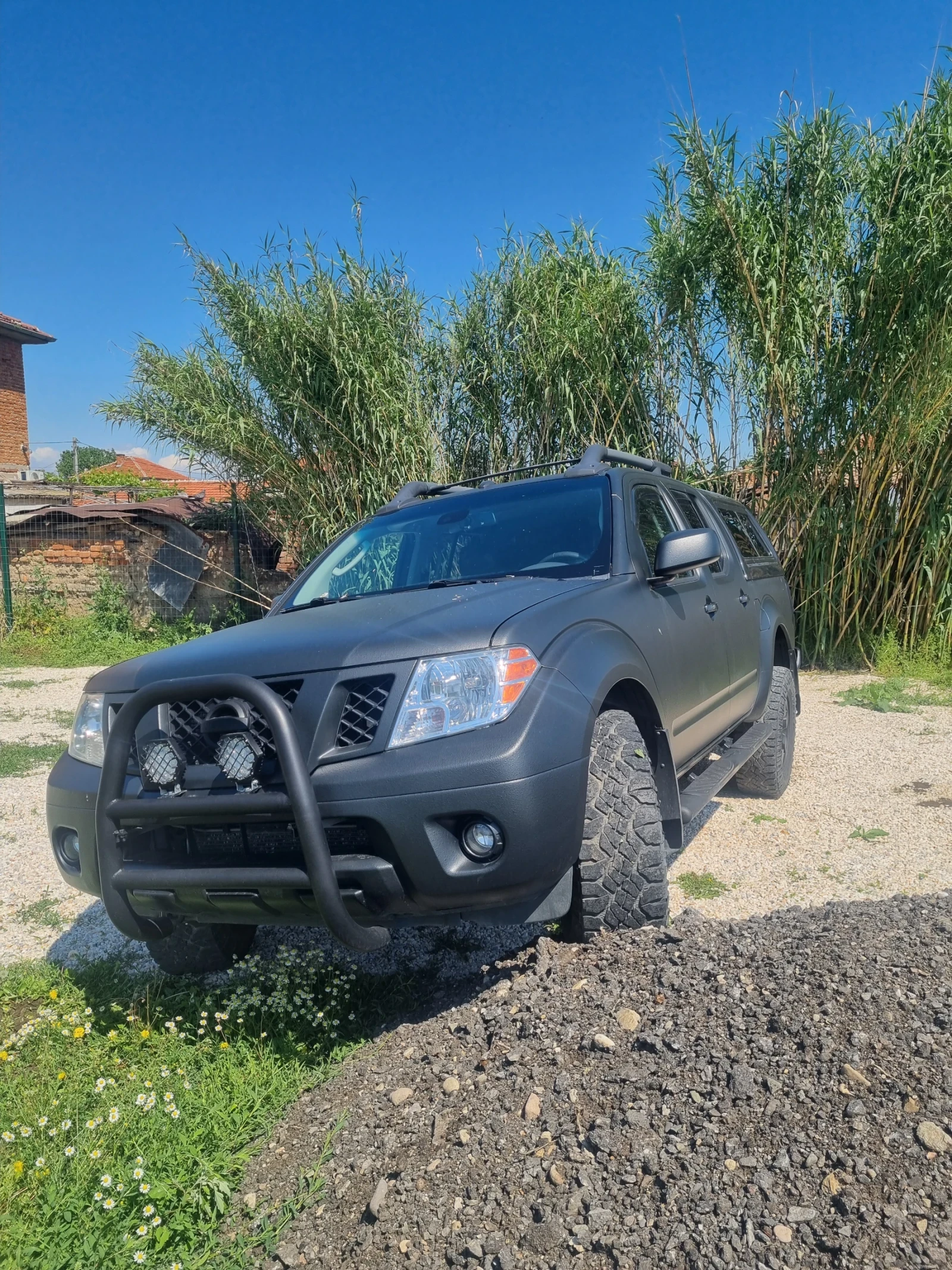 Nissan Frontier PRO-4X , снимка 1