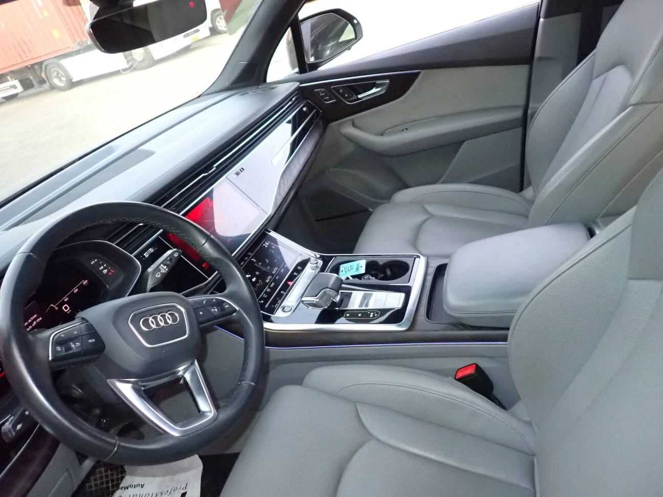 Audi Q7  - изображение 9