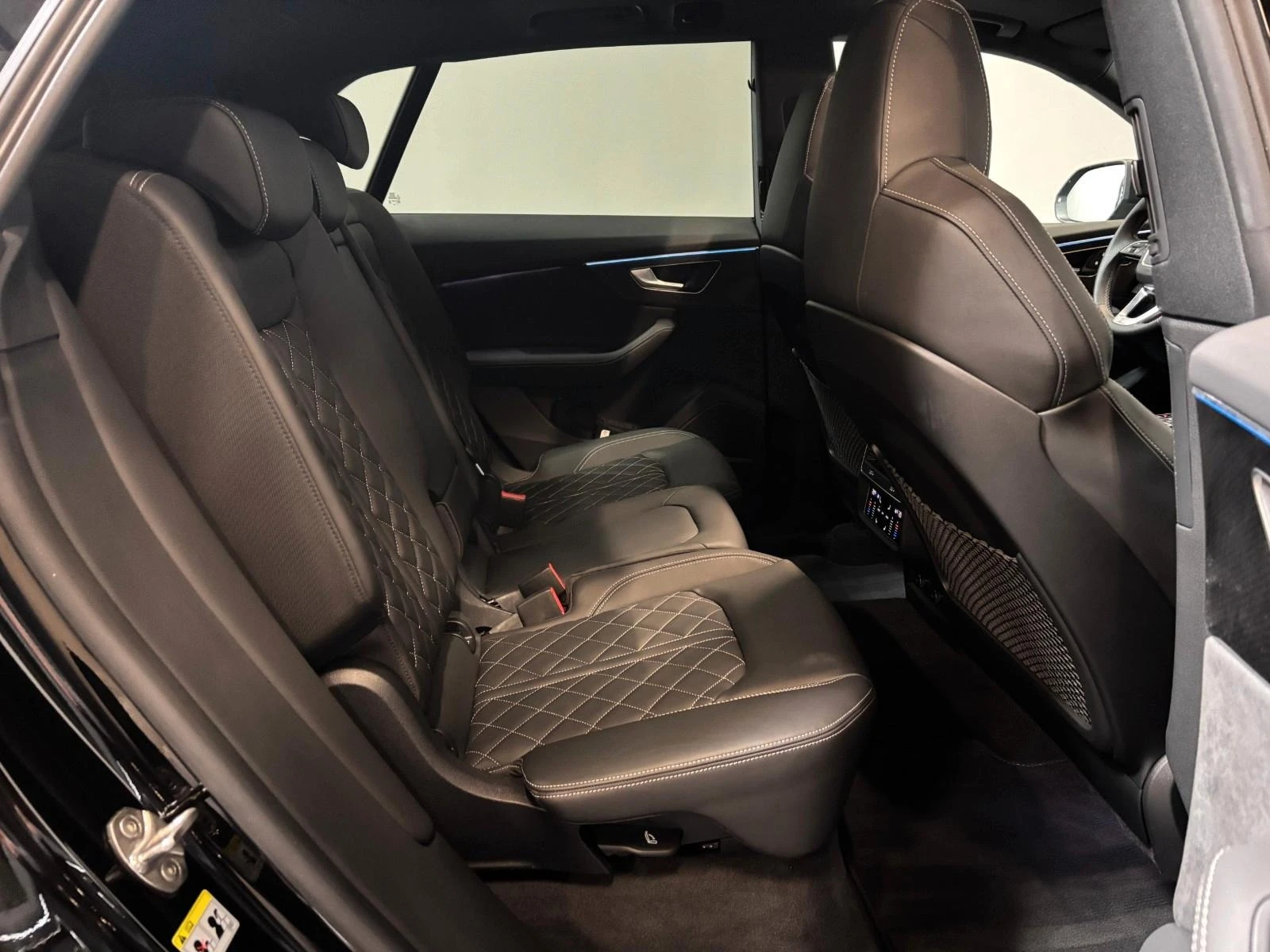 Audi SQ8 DISTR* KEYLESS* PANO* B&O* 360 CAM*  | Mobile.bg � ����������� 15
