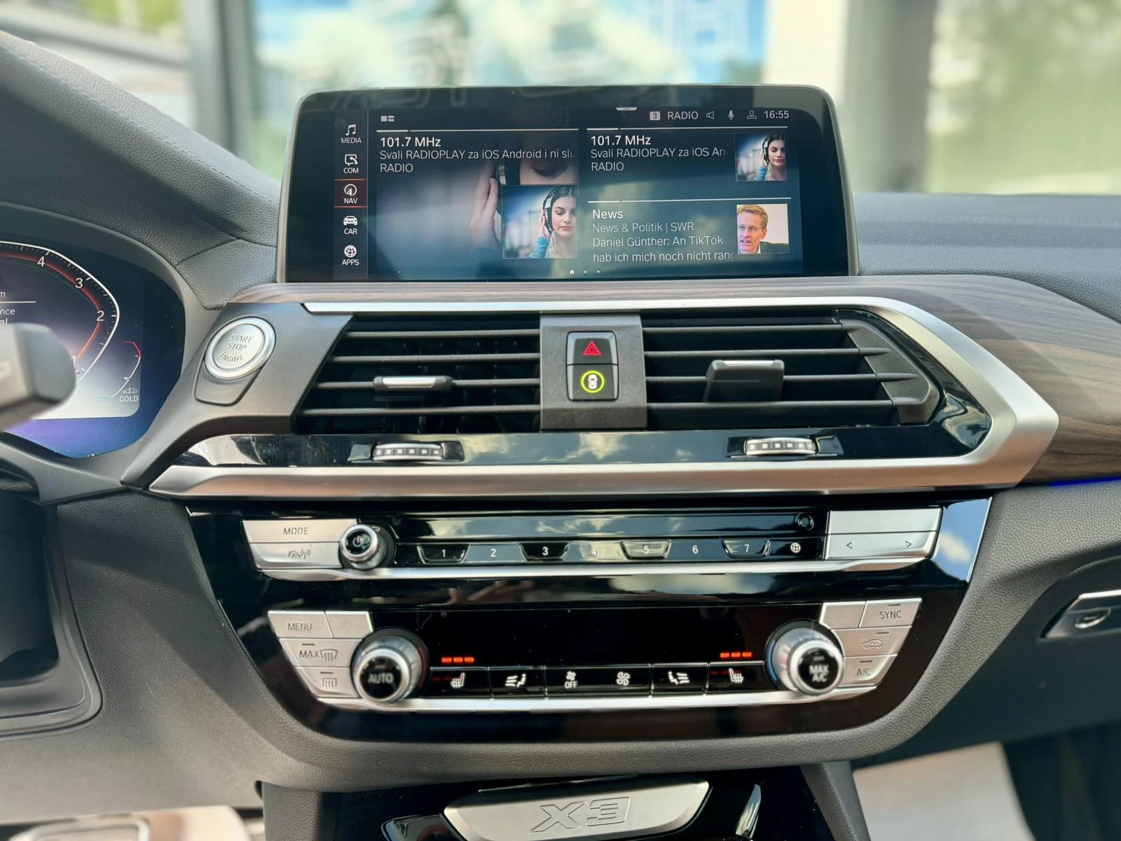 BMW X3 xDrive 2.0D / PANO / CAMERA 360 /  - изображение 8