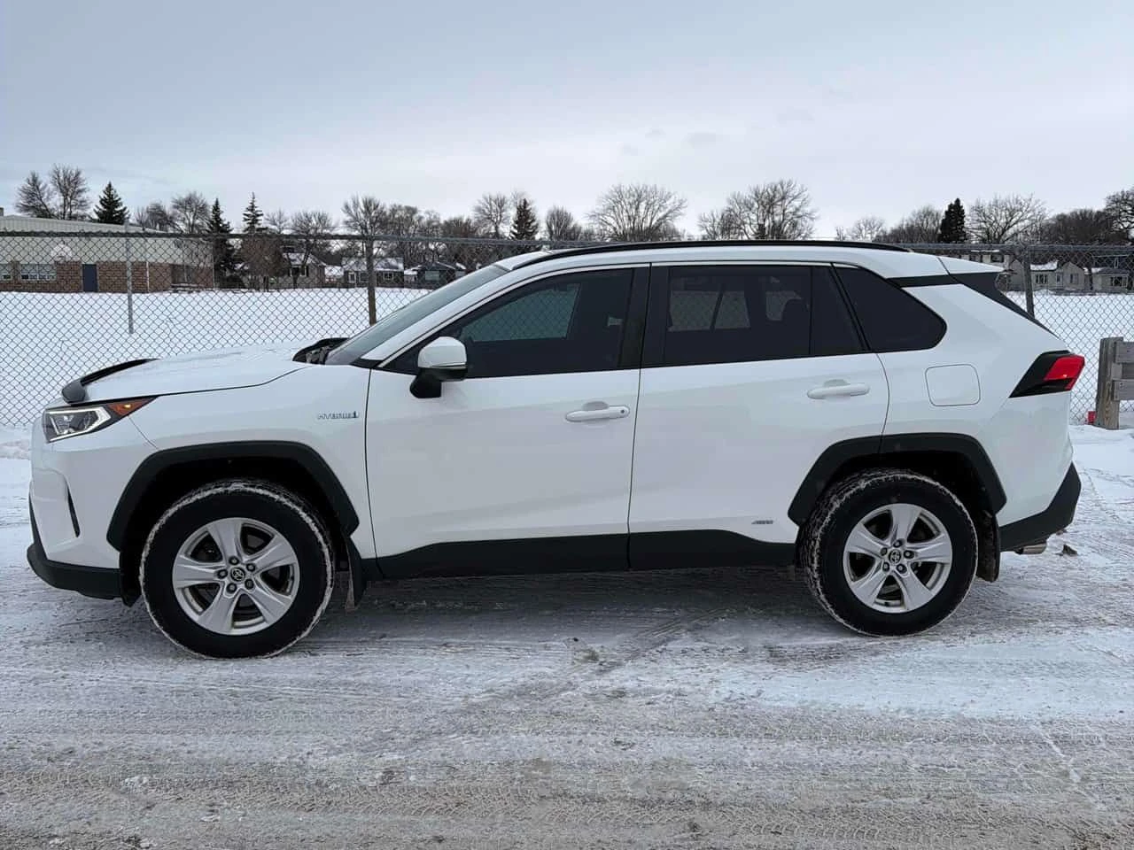 Toyota Rav4 * Hybrid XLE AWD * CARFAX * ЦЕНА ДО БГ - изображение 2