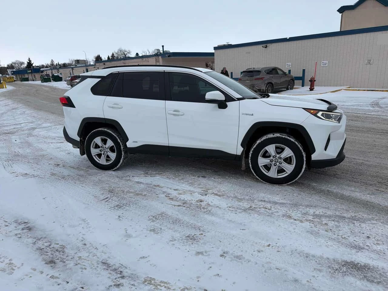 Toyota Rav4 * Hybrid XLE AWD * CARFAX * ЦЕНА ДО БГ - изображение 3