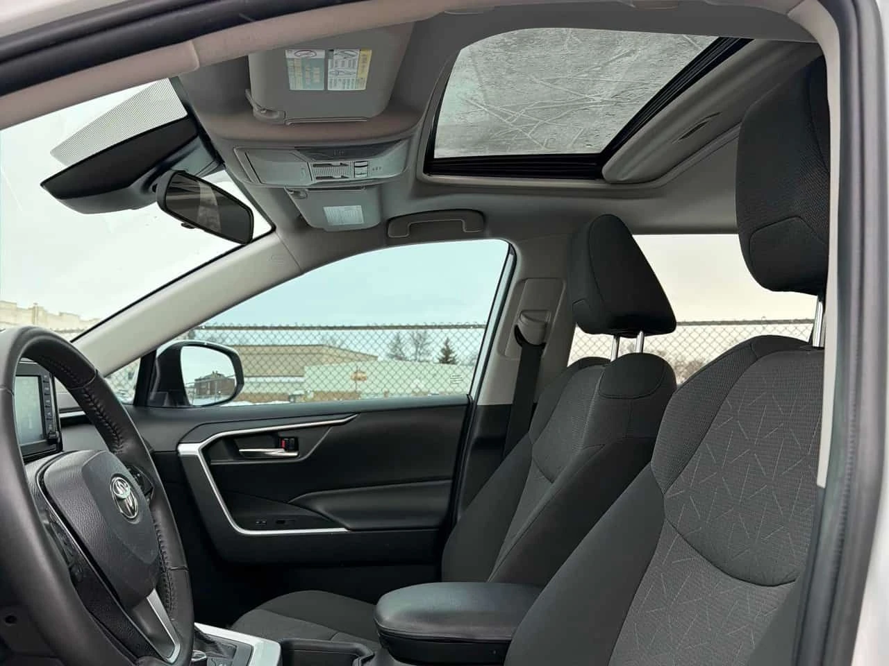 Toyota Rav4 * Hybrid XLE AWD * CARFAX * ЦЕНА ДО БГ - изображение 9