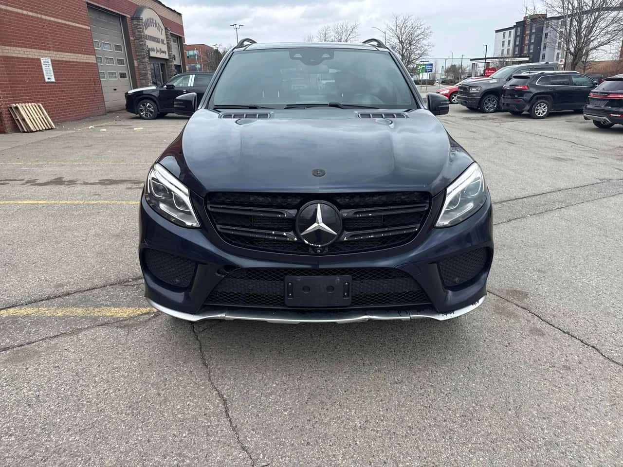 Mercedes-Benz GLE 450 AMG * CARFAX * ЦЕНА ДО БГ, снимка 4 - Автомобили и джипове - 54143005
