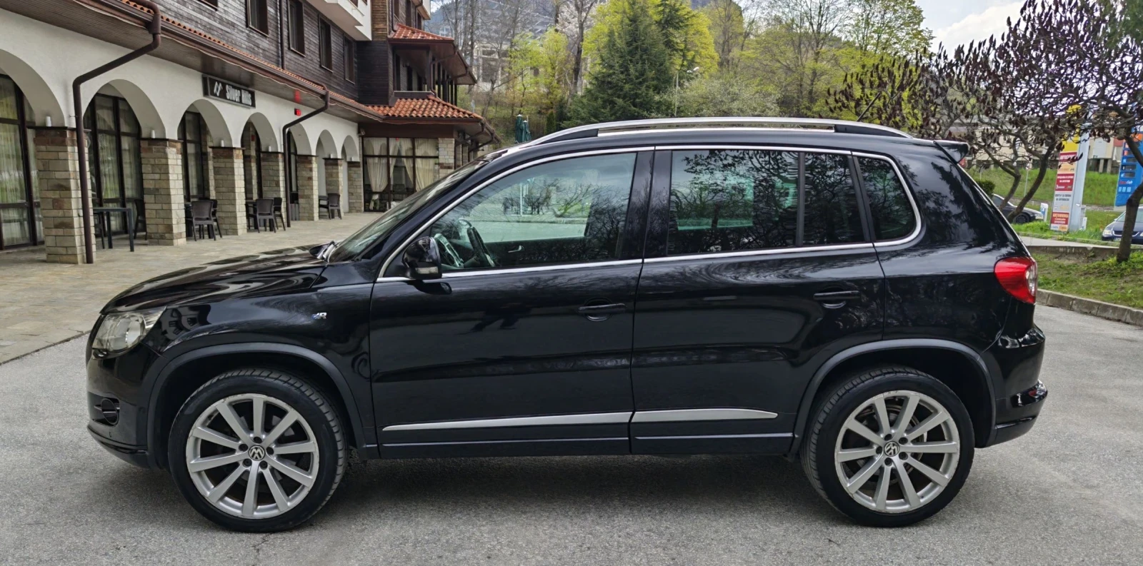 VW Tiguan 2.0 tdi R line 4Motion, снимка 3 - Автомобили и джипове - 54409183