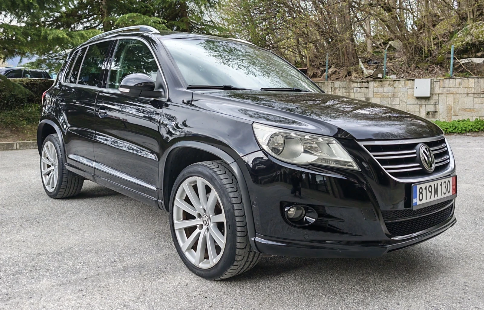 VW Tiguan 2.0 tdi R line 4Motion, снимка 2 - Автомобили и джипове - 54409183