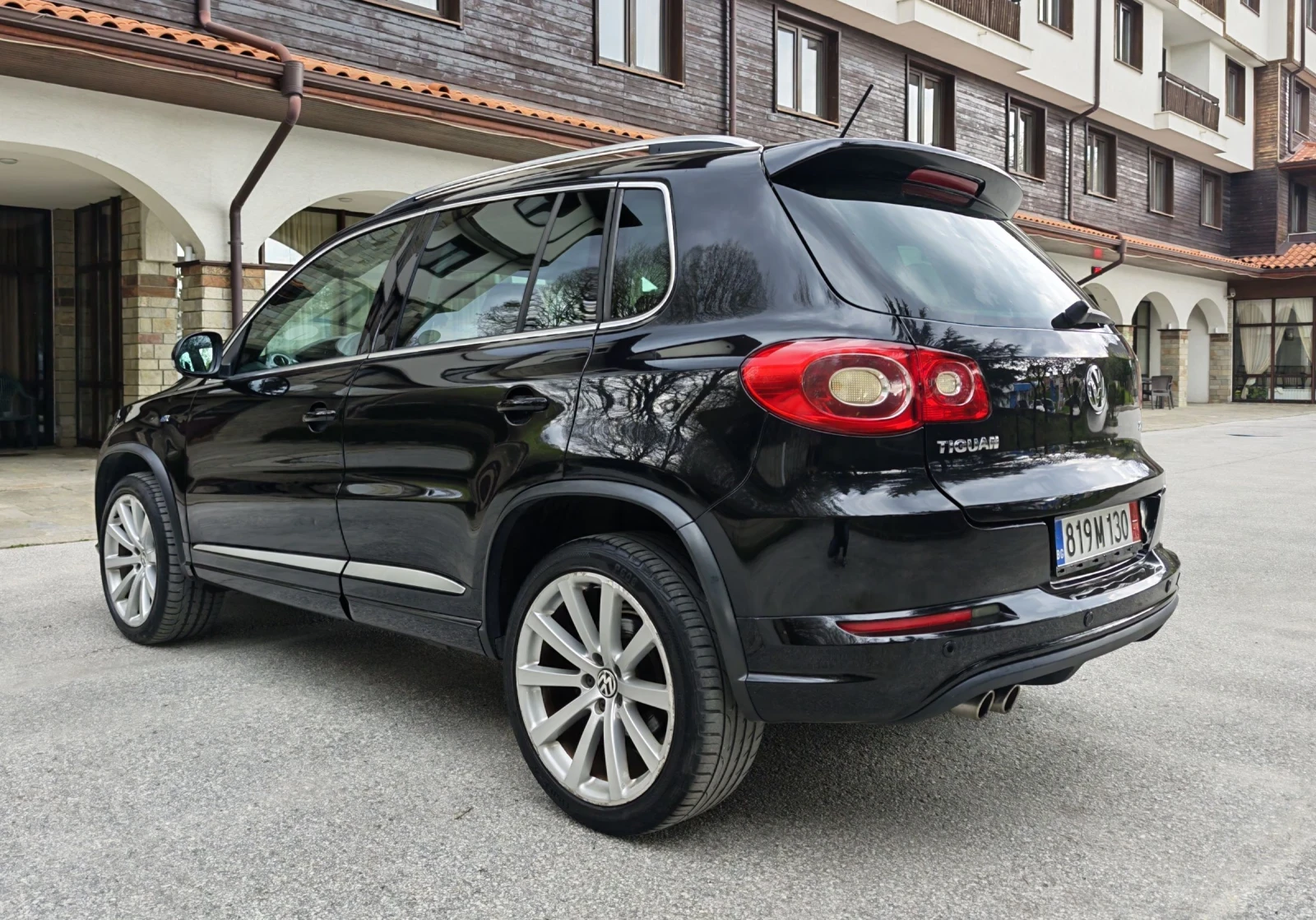 VW Tiguan 2.0 tdi R line 4Motion, снимка 5 - Автомобили и джипове - 54409183