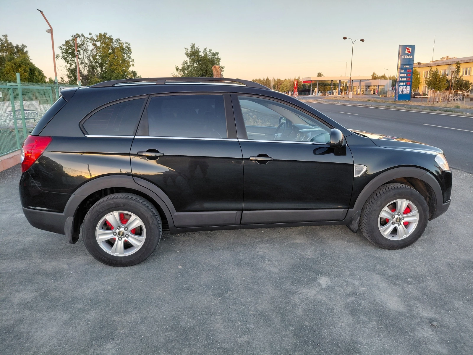 Chevrolet Captiva 2.4 КЛИМА НАВИ 4Х4, снимка 7 - Автомобили и джипове - 55987602