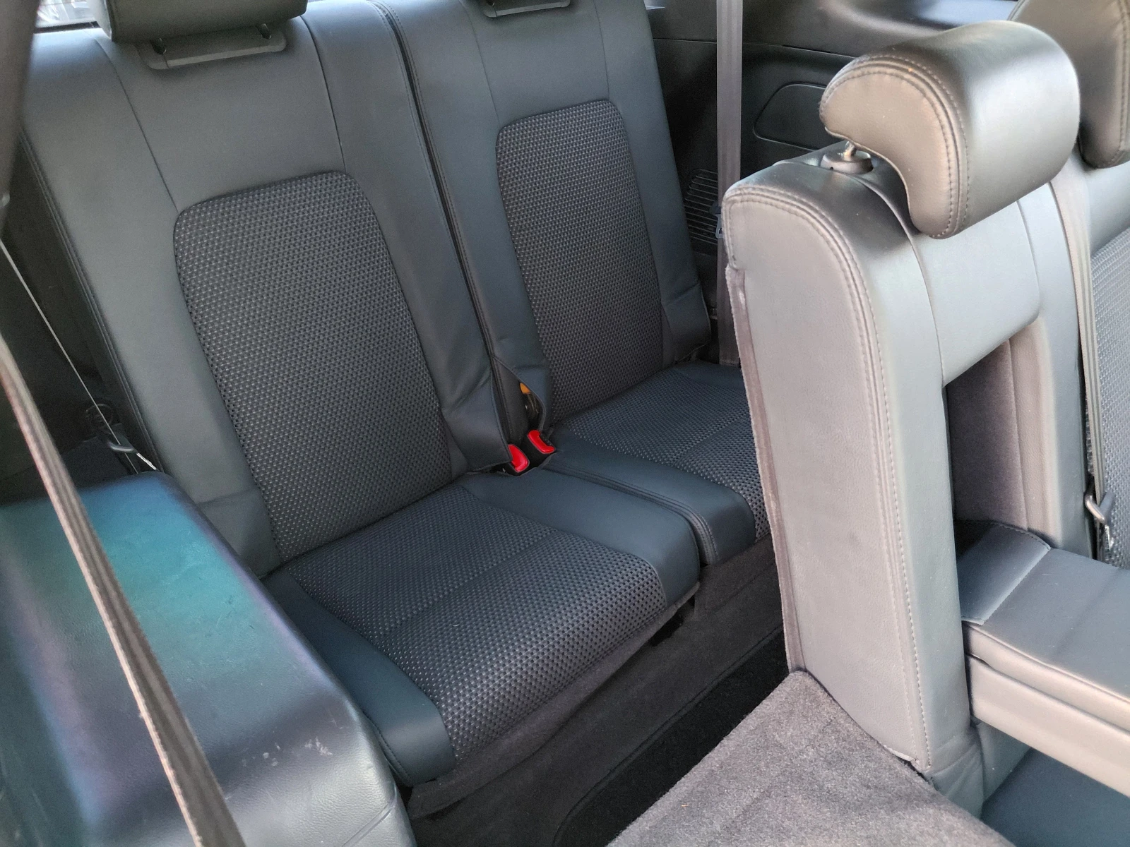 Chevrolet Captiva 2.4 КЛИМА НАВИ 4Х4, снимка 12 - Автомобили и джипове - 55987602