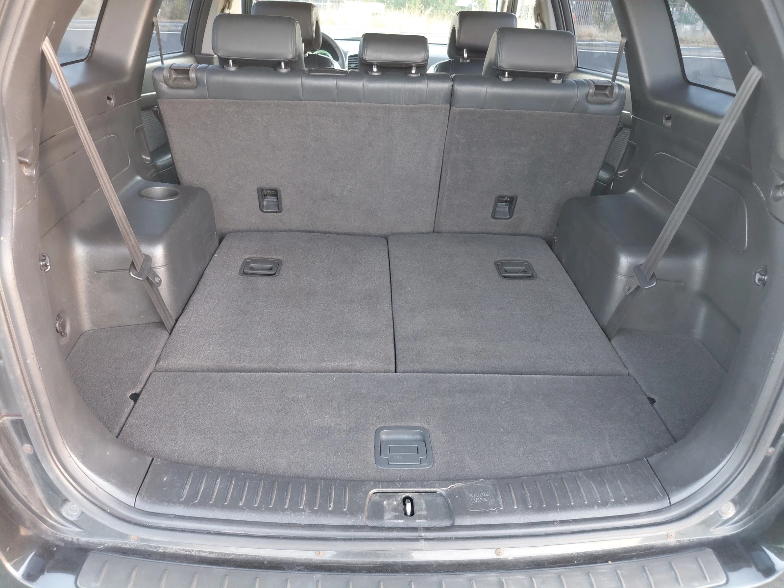 Chevrolet Captiva 2.4 КЛИМА НАВИ 4Х4, снимка 14 - Автомобили и джипове - 55987602