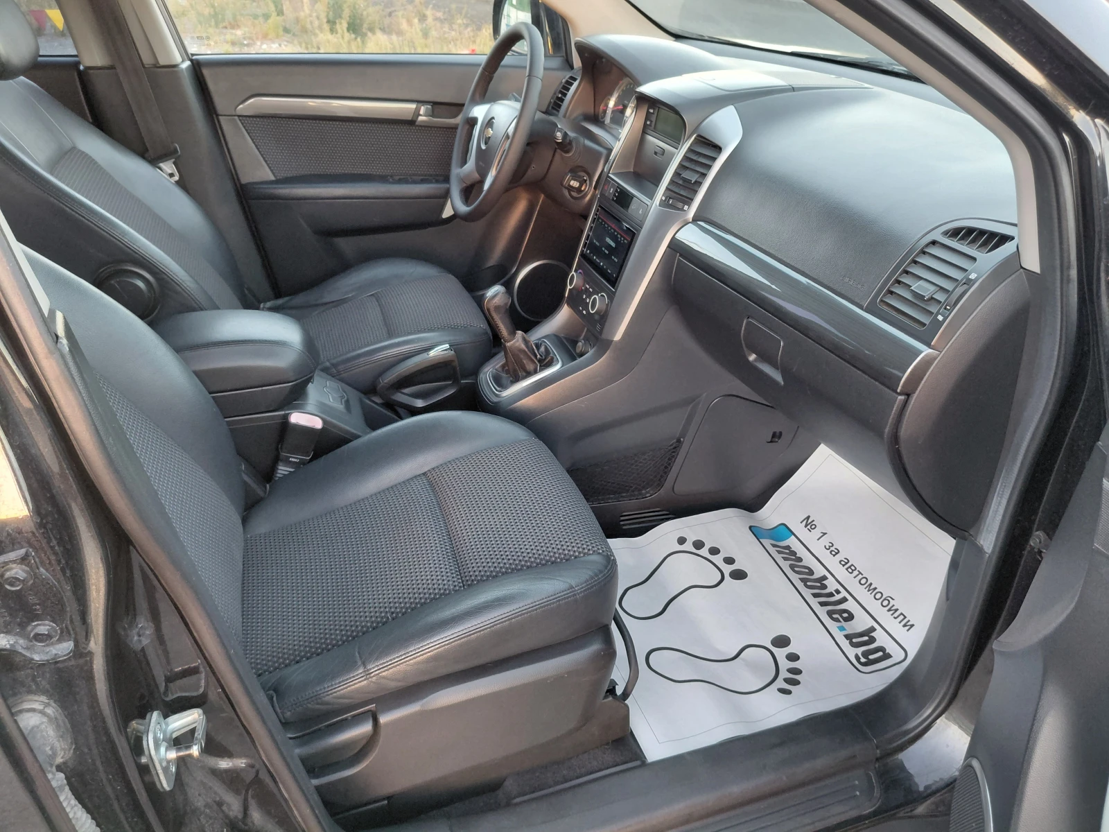 Chevrolet Captiva 2.4 КЛИМА НАВИ 4Х4, снимка 10 - Автомобили и джипове - 55987602