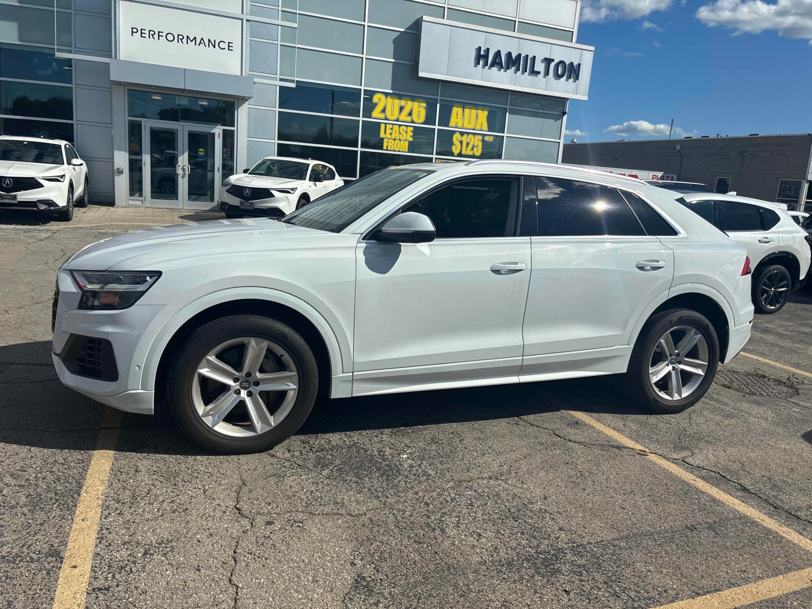 Audi Q8 * Progressiv * CARFAX * , снимка 2 - Автомобили и джипове - 56086263