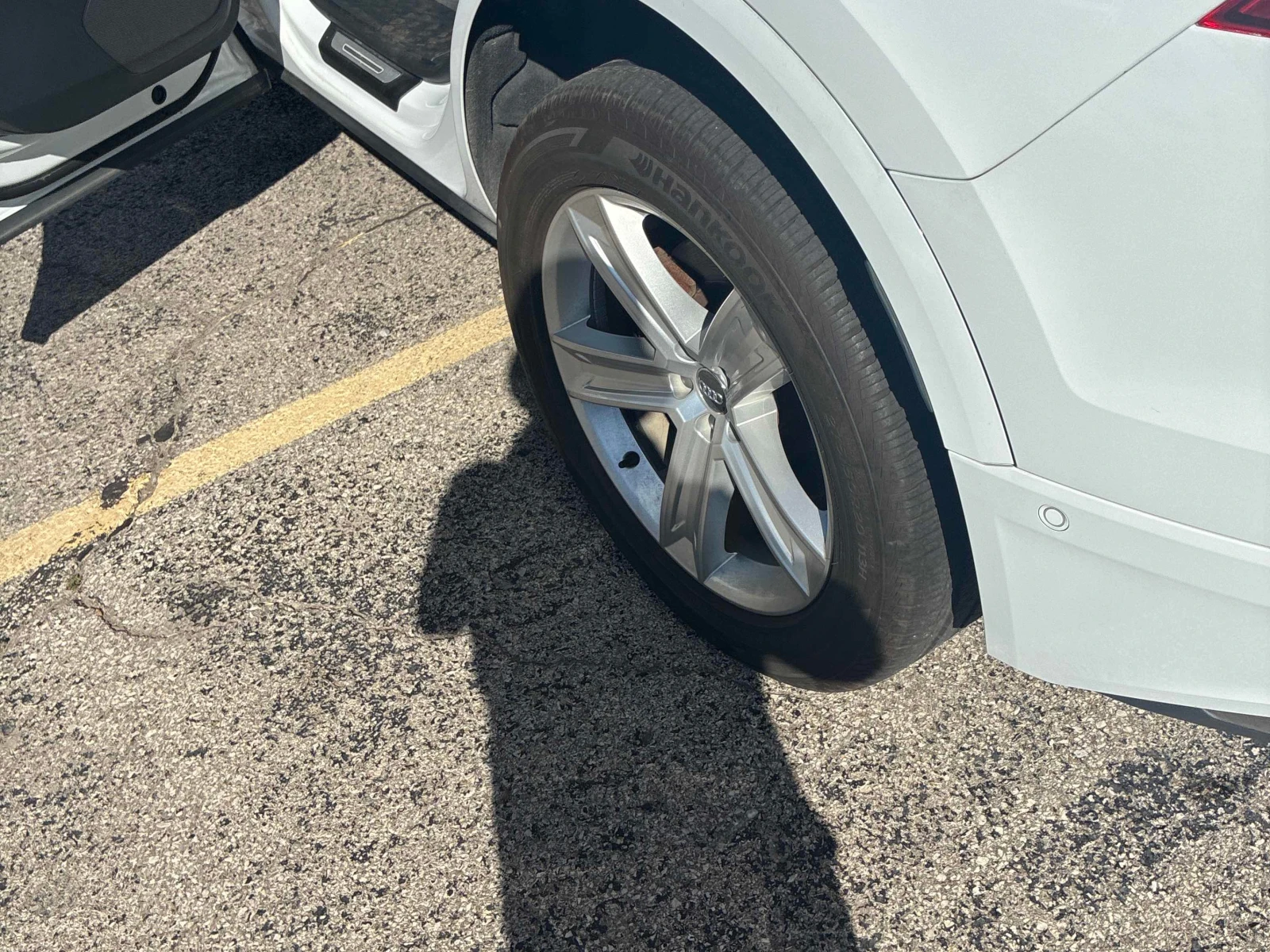 Audi Q8 * Progressiv * CARFAX * , снимка 11 - Автомобили и джипове - 56086263