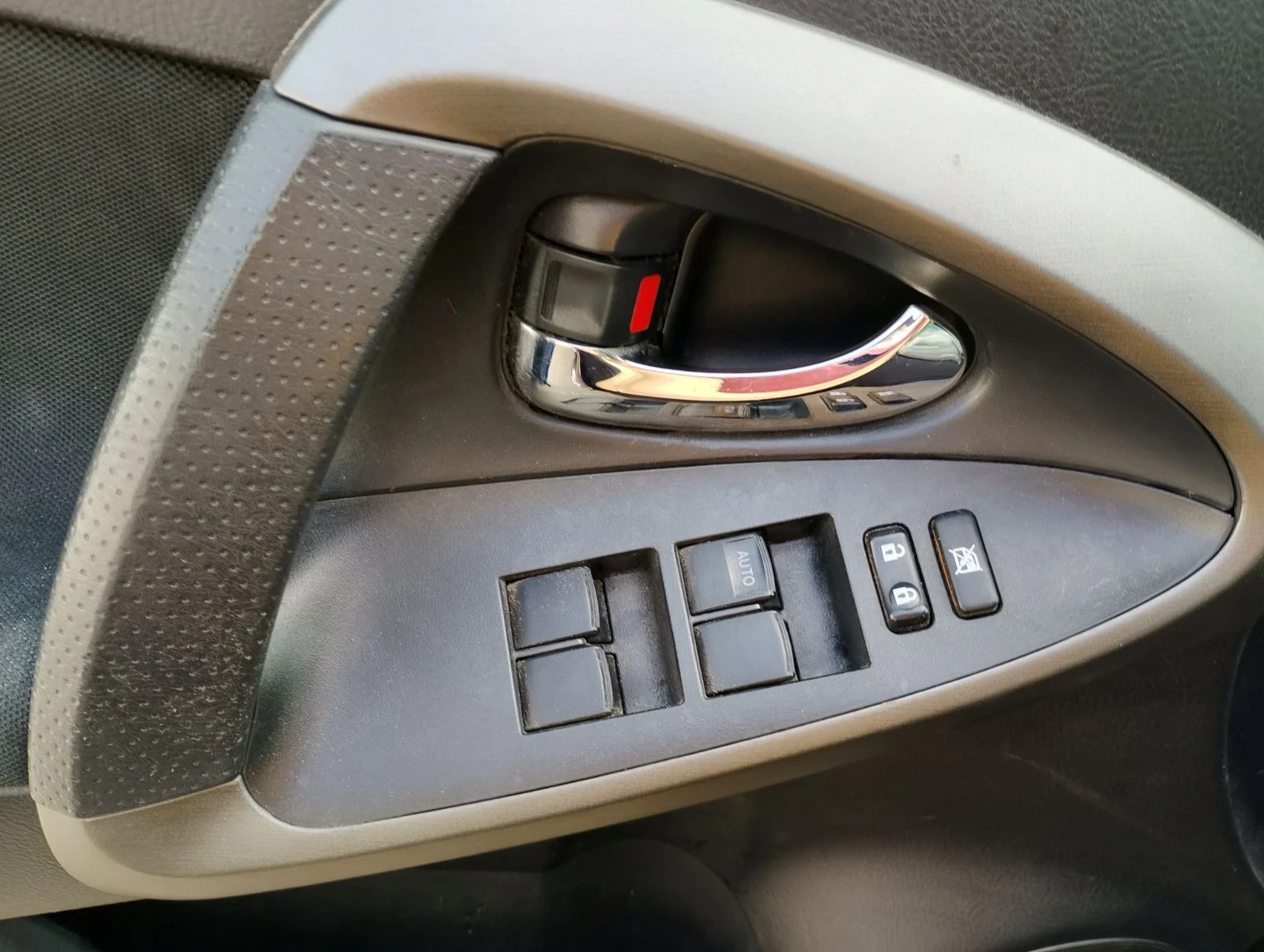 Toyota Rav4 | Mobile.bg � ����������� 7
