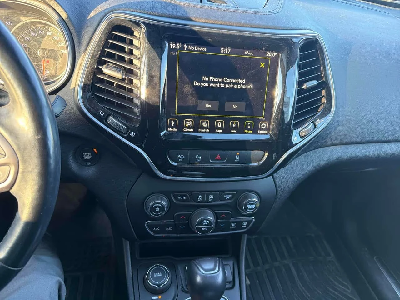 Jeep Cherokee * Limited * CARFAX * ����� �� ����������� | Mobile.bg � ����������� 9