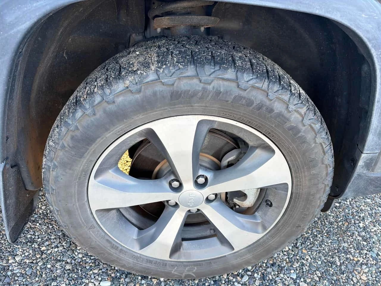 Jeep Cherokee * Limited * CARFAX * ����� �� ����������� | Mobile.bg � ����������� 7