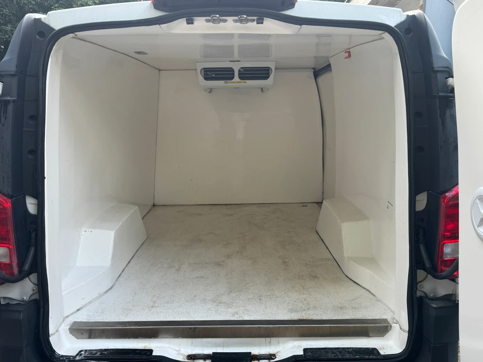 Mercedes-Benz Vito 111 CDI* Термо* Кonvekta, снимка 11 - Бусове и автобуси - 55163728