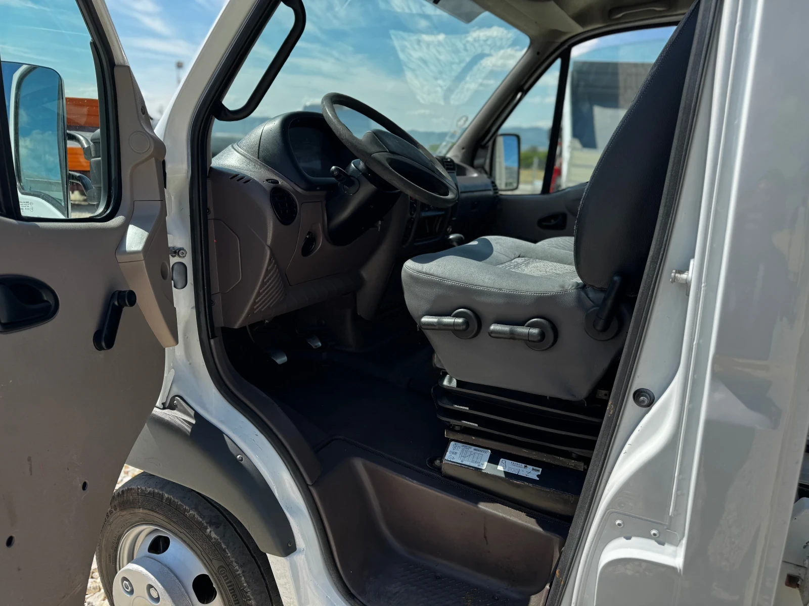 Renault Mascott 3.5t Б категория - изображение 10