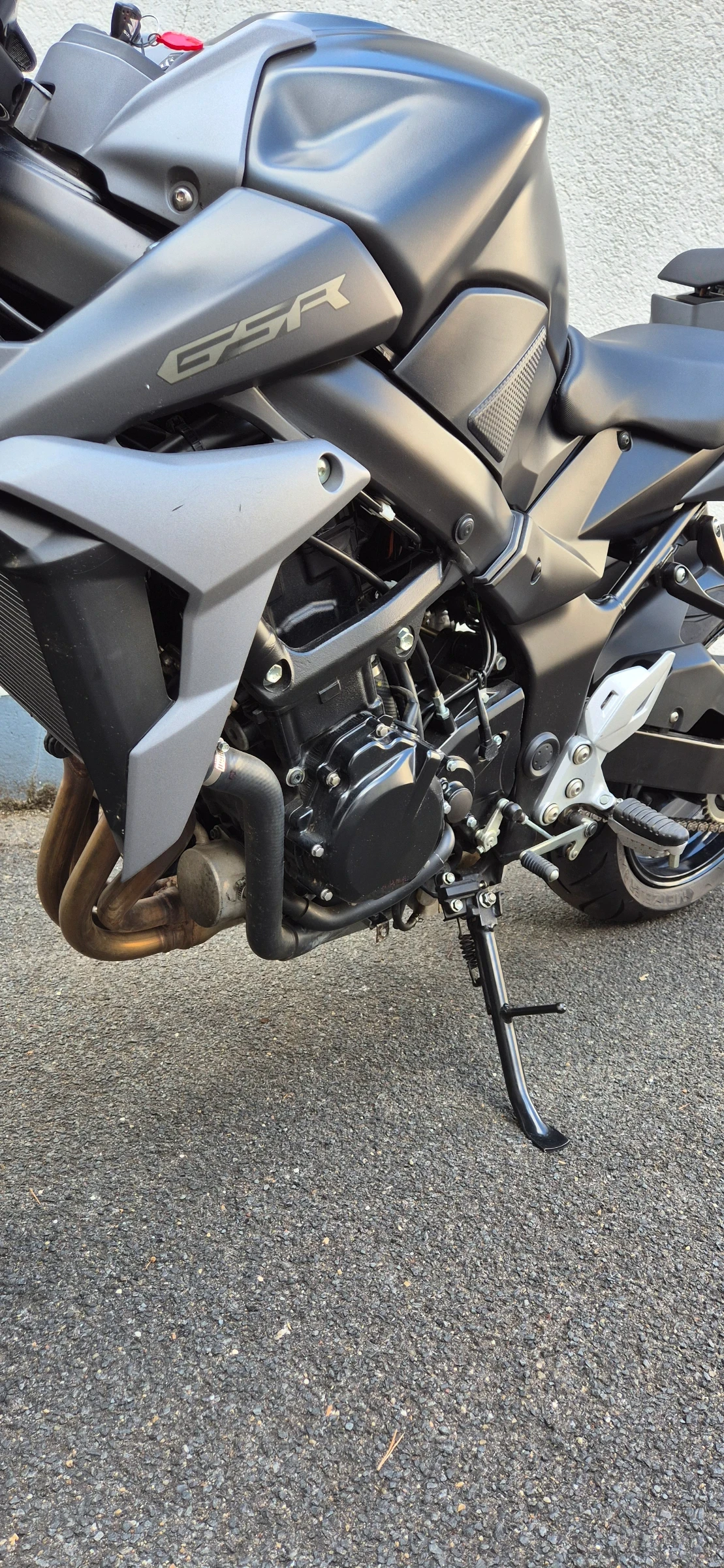 Suzuki Gsr 750, снимка 5 - Мотоциклети и мототехника - 54429277