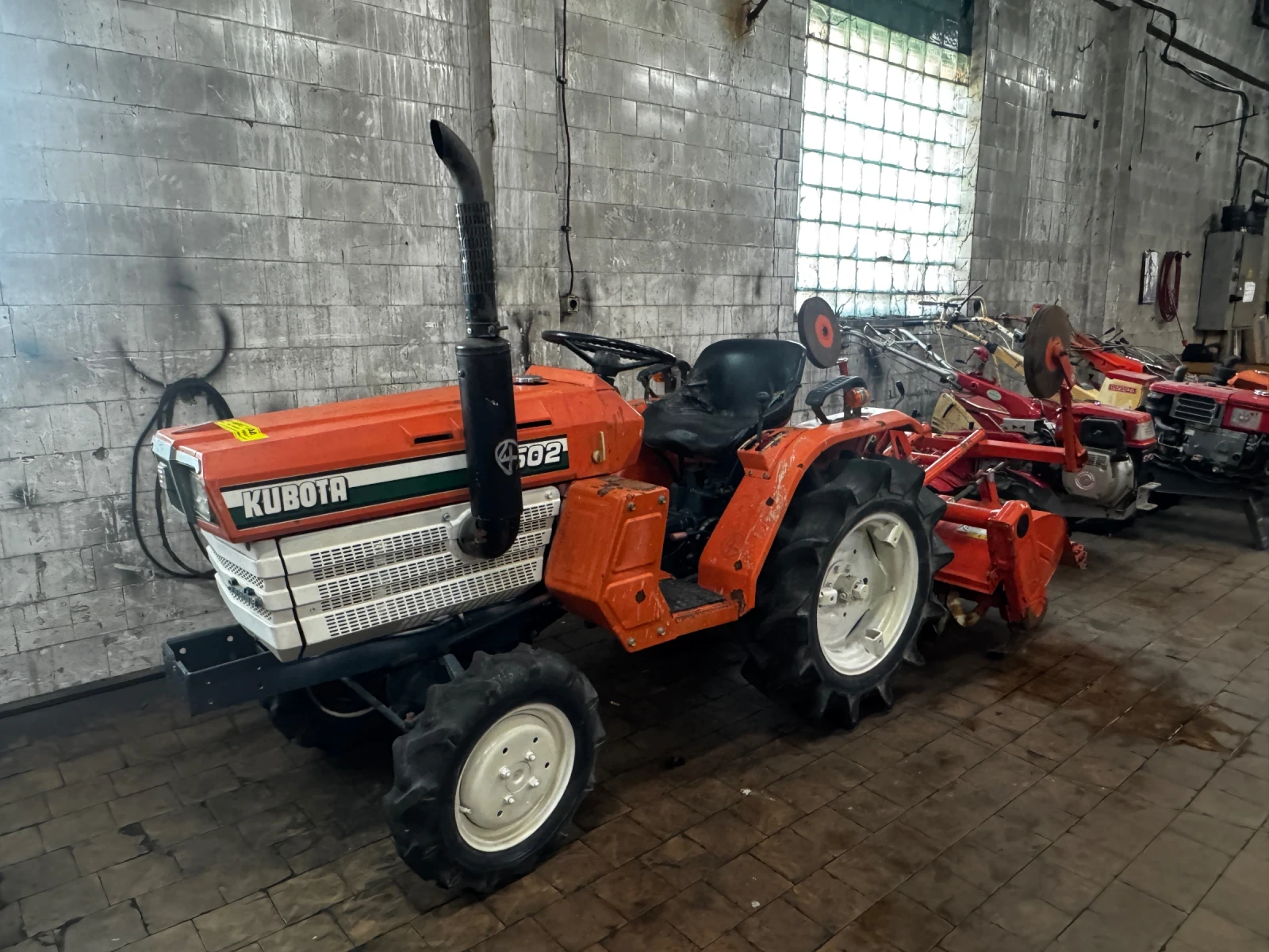 Трактор Kubota 1502