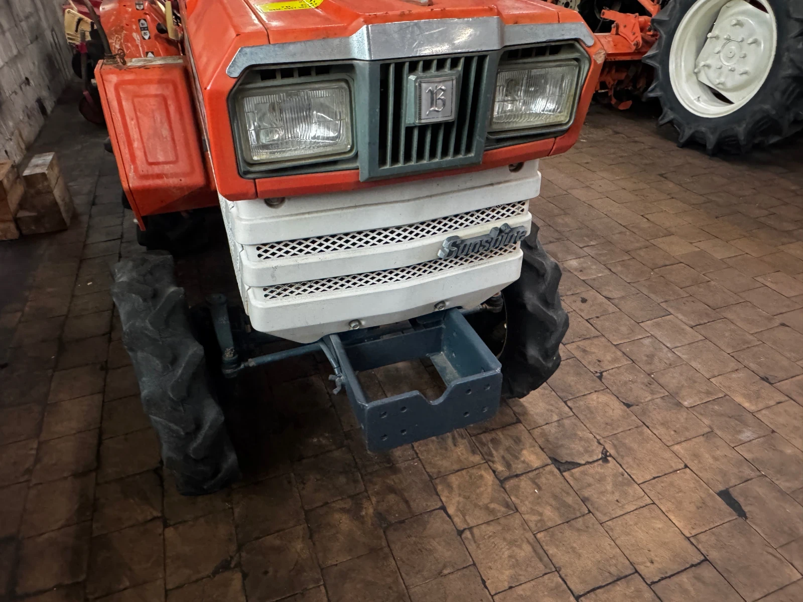 Трактор Kubota 1502, снимка 6 - Селскостопанска техника - 56218656