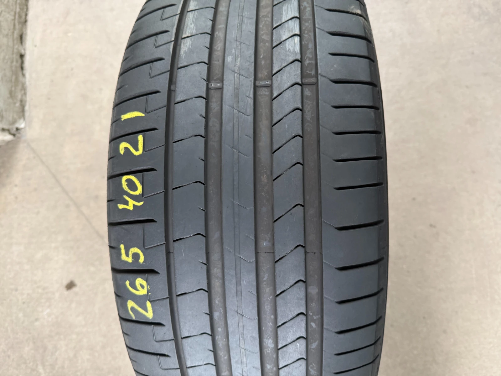 Гуми Летни 265/40R21, снимка 2 - Гуми и джанти - 54607874