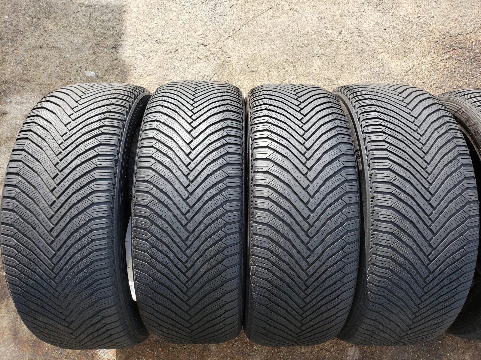 ���� 235/50R19 | Mobile.bg � ����������� 2