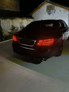 Mercedes-Benz E 200, снимка 9