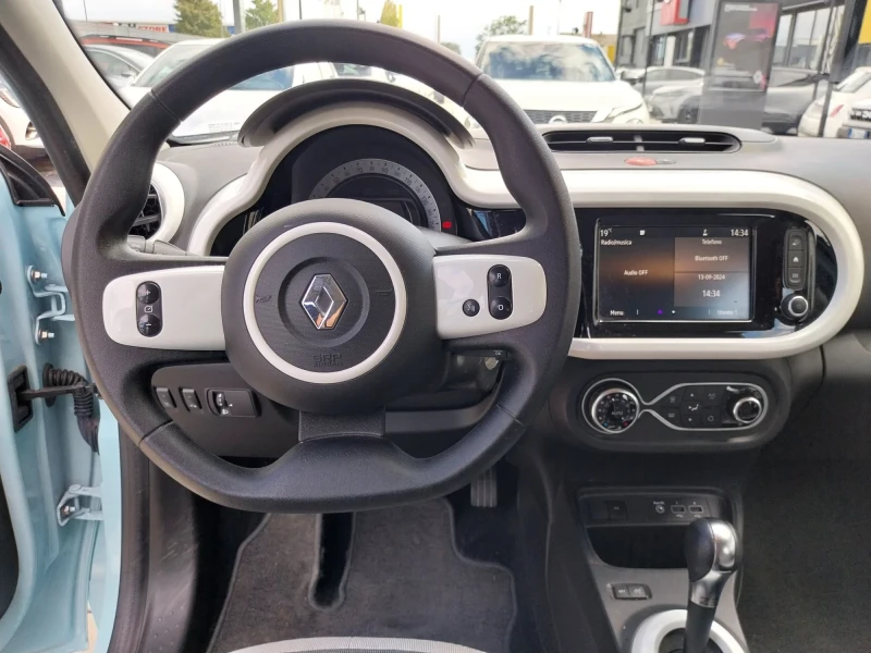 Renault Twingo, снимка 6 - Автомобили и джипове - 47879779