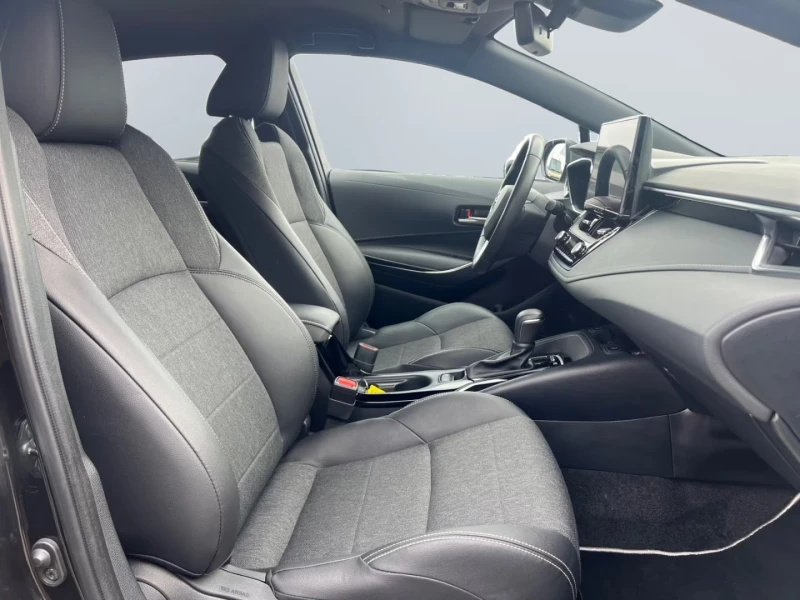 Toyota Corolla 1.8HEV/140HP/BI-LED/ACC/CAM/CARPLAY/SMART-KEY/544f, снимка 15 - Автомобили и джипове - 51296441