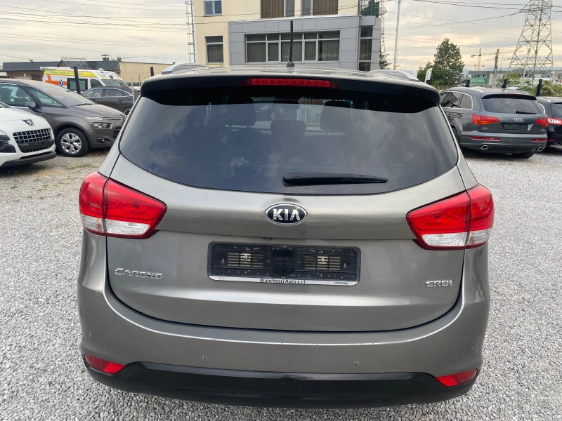 Kia Carens АВТОМАТИК-ЛИЗИНГ, снимка 6 - Автомобили и джипове - 51579642