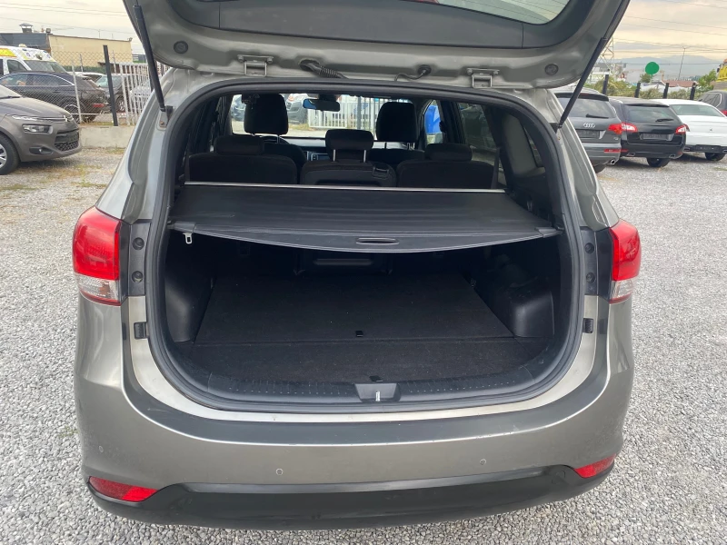 Kia Carens АВТОМАТИК-ЛИЗИНГ, снимка 9 - Автомобили и джипове - 51579642