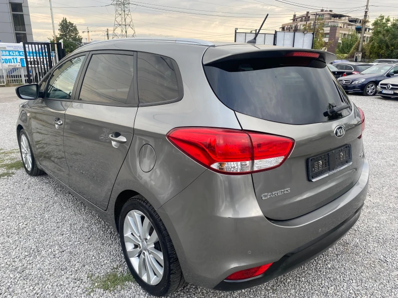 Kia Carens АВТОМАТИК-ЛИЗИНГ, снимка 7 - Автомобили и джипове - 51579642