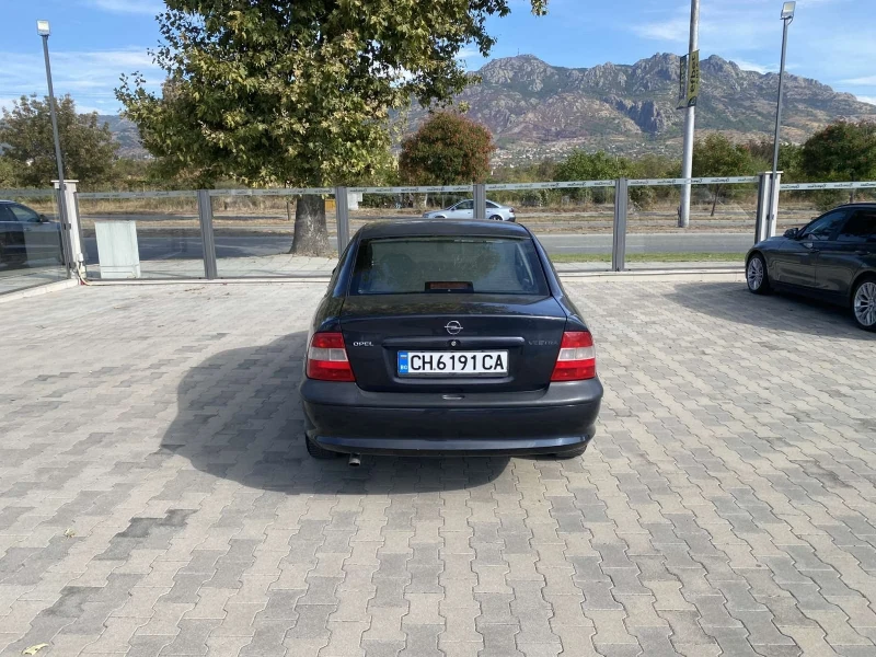 Opel Vectra КАТО НОВА, снимка 4 - Автомобили и джипове - 51853557