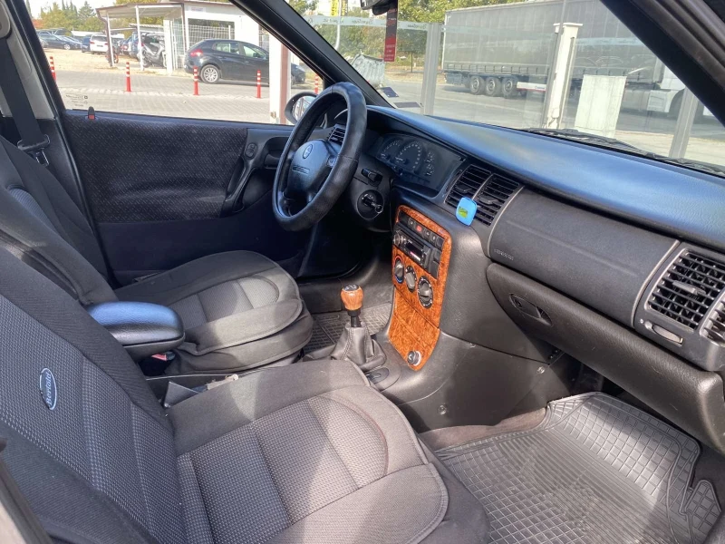 Opel Vectra КАТО НОВА, снимка 11 - Автомобили и джипове - 51853557