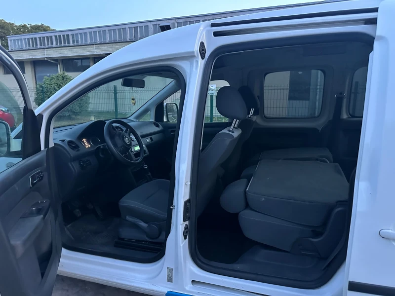 VW Caddy MAXI 6+ 1, снимка 4 - Автомобили и джипове - 52569551