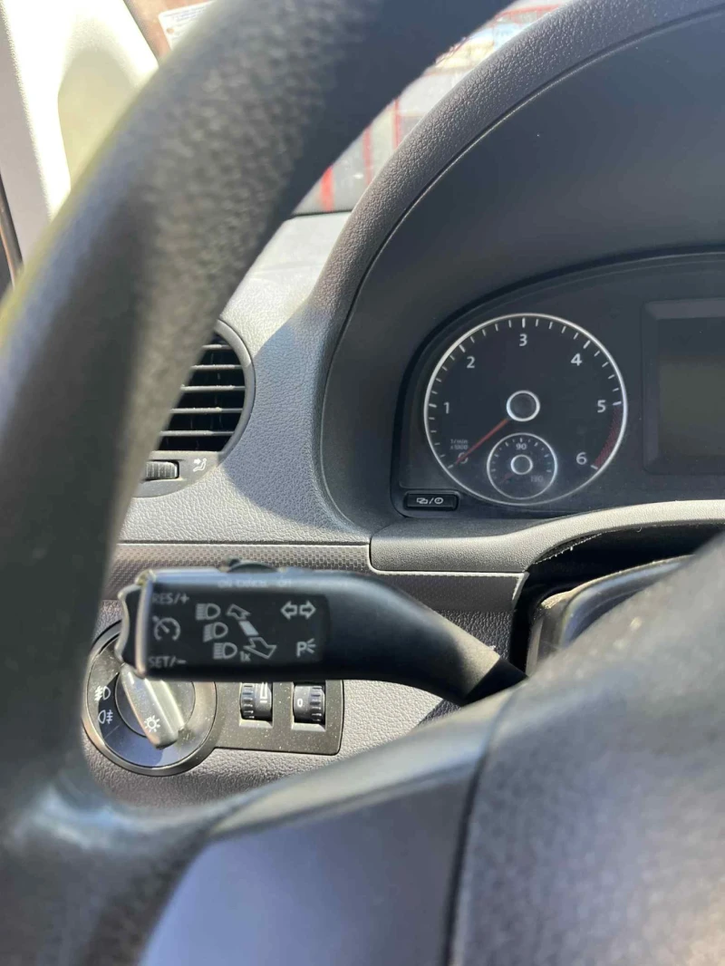 VW Caddy MAXI 6+ 1, снимка 10 - Автомобили и джипове - 52569551