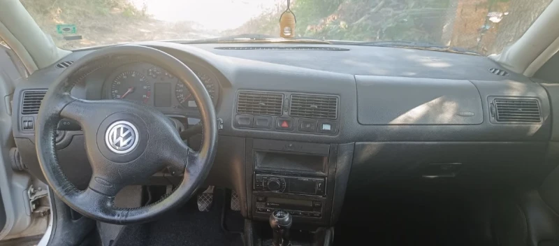 VW Golf 4, снимка 3 - Автомобили и джипове - 52513532