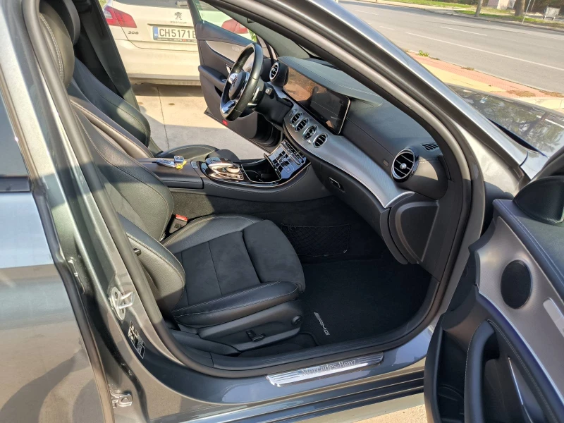 Mercedes-Benz E 220 PREMIUM-4MATIC-Euro-6D-Kamera, снимка 17 - Автомобили и джипове - 52131836