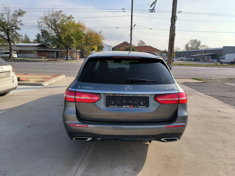 Mercedes-Benz E 220 PREMIUM-4MATIC-Euro-6D-Kamera, снимка 6 - Автомобили и джипове - 52131836