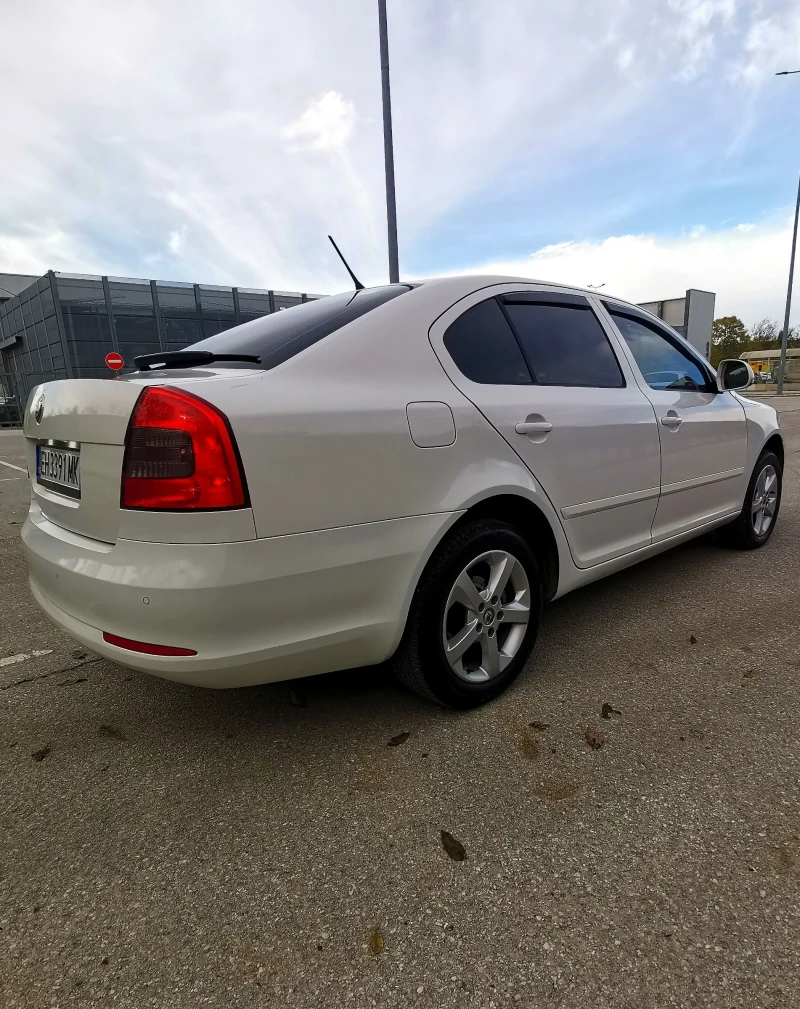 Skoda Octavia 2012 105кс ТОП, снимка 6 - Автомобили и джипове - 52390473