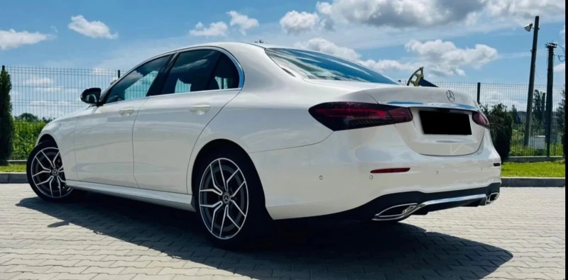 Mercedes-Benz E 200 4matic Amg-Line, снимка 4 - Автомобили и джипове - 52470772