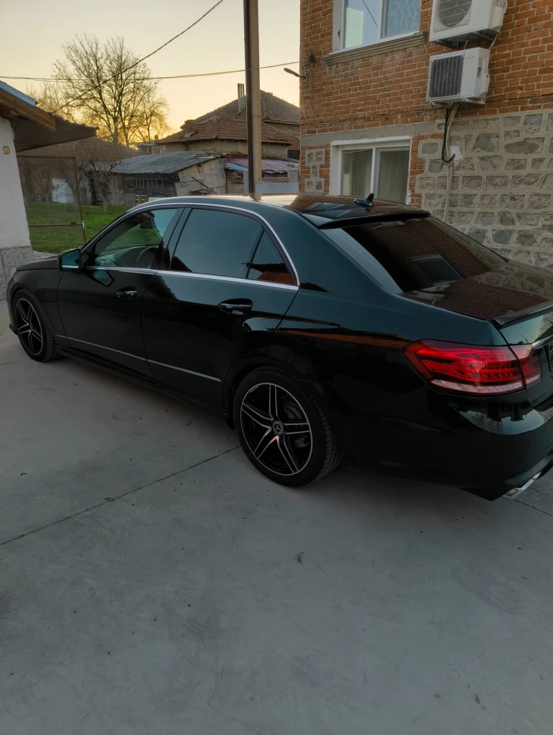 Mercedes-Benz E 200, снимка 6 - Автомобили и джипове - 52830281