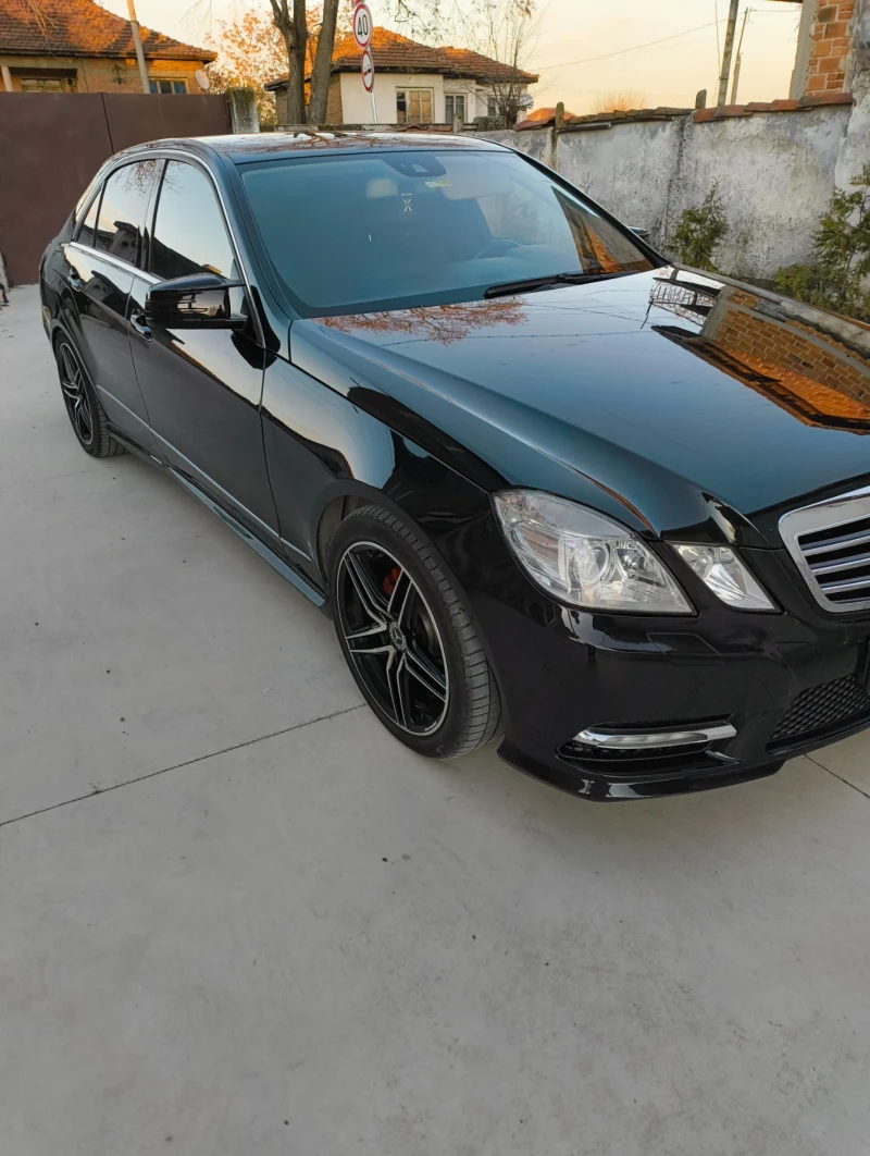 Mercedes-Benz E 200, снимка 2 - Автомобили и джипове - 52830281