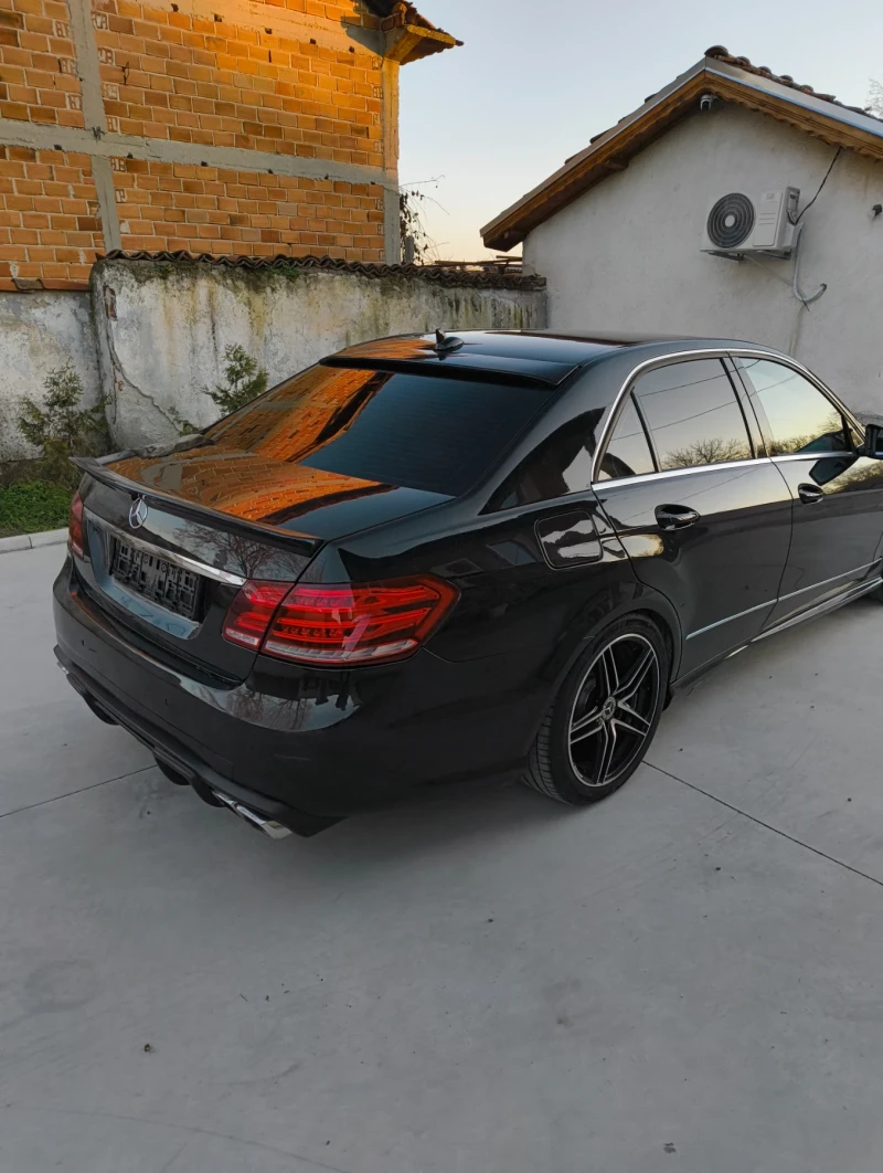Mercedes-Benz E 200, снимка 5 - Автомобили и джипове - 52830281